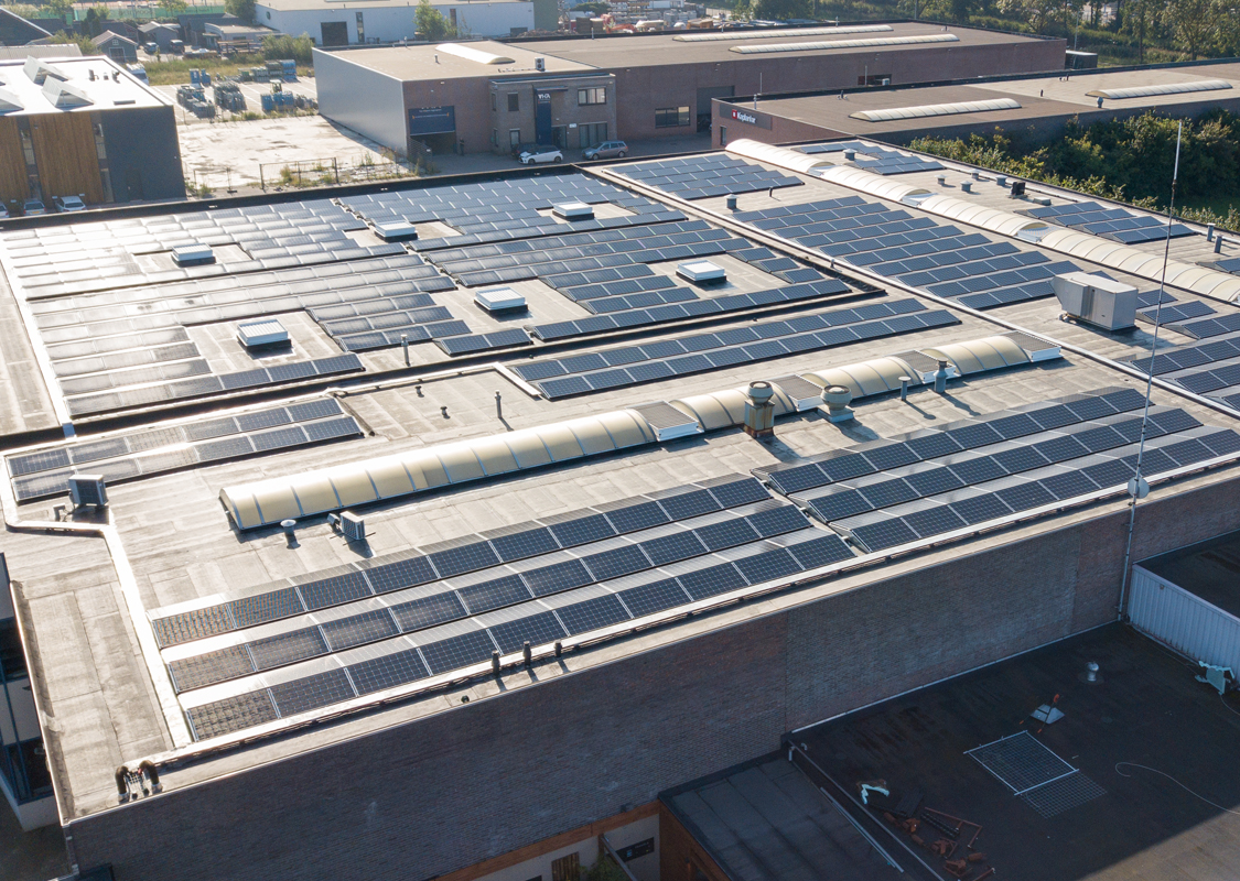 xaam project zonnepanelen dakhuur boma coating 04