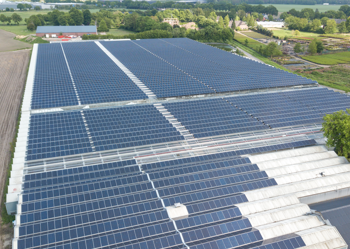 xaam project zonnepanelen dakhuur sutor steenakkers 02 (1)