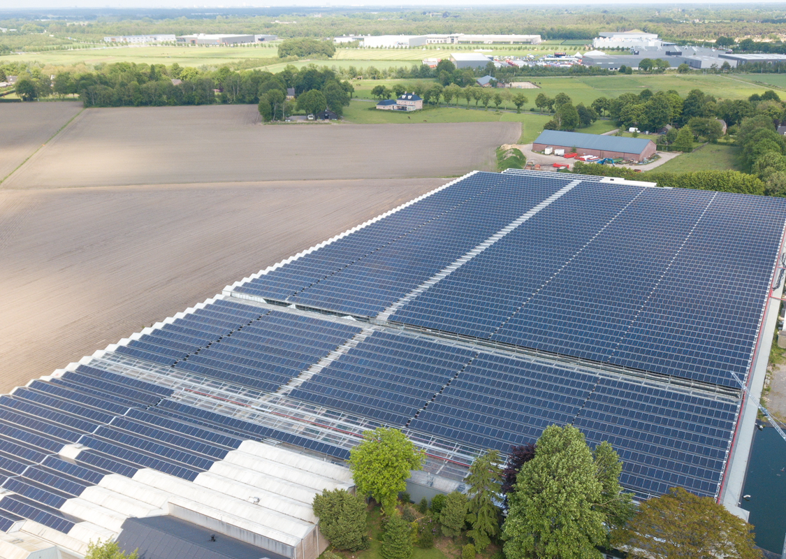 xaam project zonnepanelen dakhuur sutor steenakkers 03